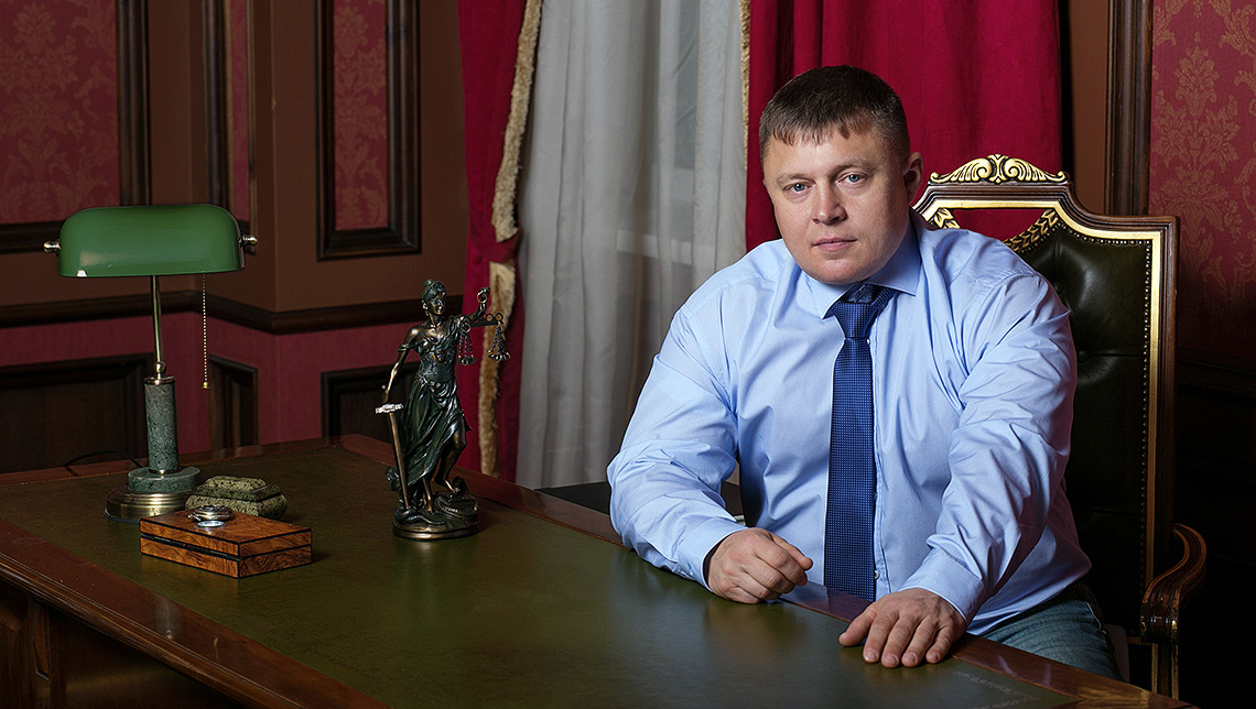 адвокат Лутовинов Дмитрий анатольевич
